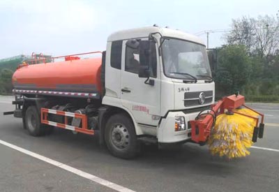 東風天錦高速護欄清洗車