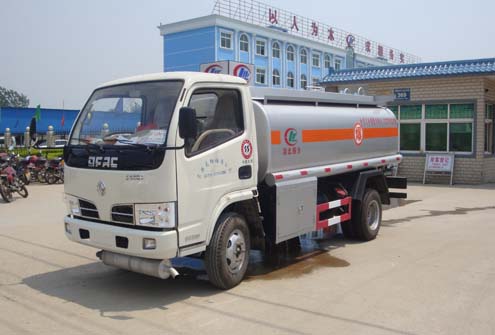 東風(fēng)康霸加油車 